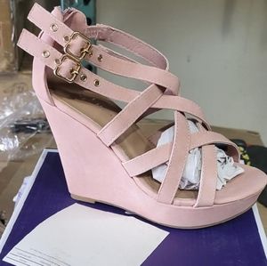 Top Moda NEW In box! Color: blush